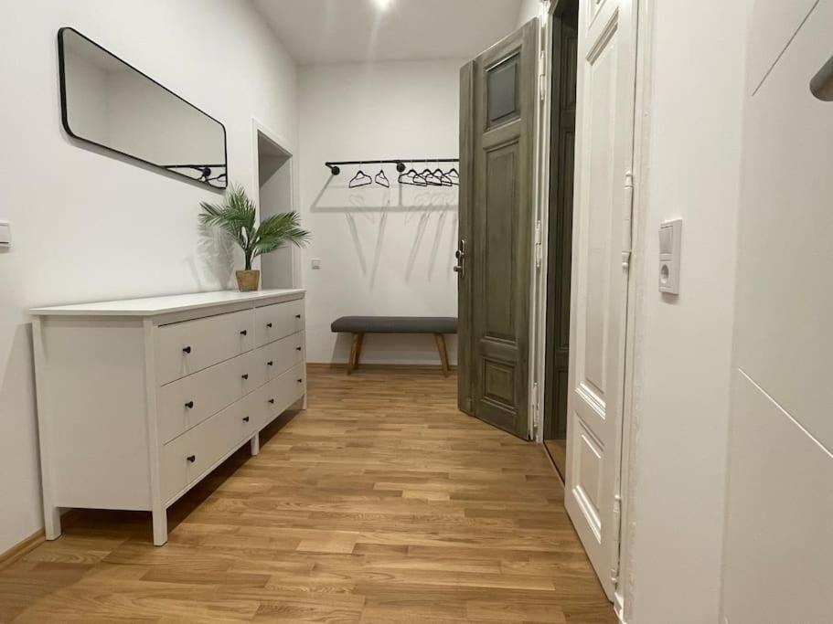 #Attraktive Altbauwohnung Im Leipziger Zentrum 1 Og Links Extérieur photo